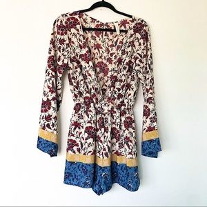 Peppermint USA Floral Boho‎ V-neck Romper Medium
